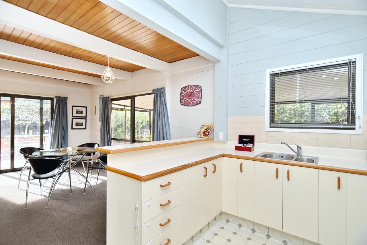 Merivale Lane - Christchurch Holiday Homes ภายนอก รูปภาพ